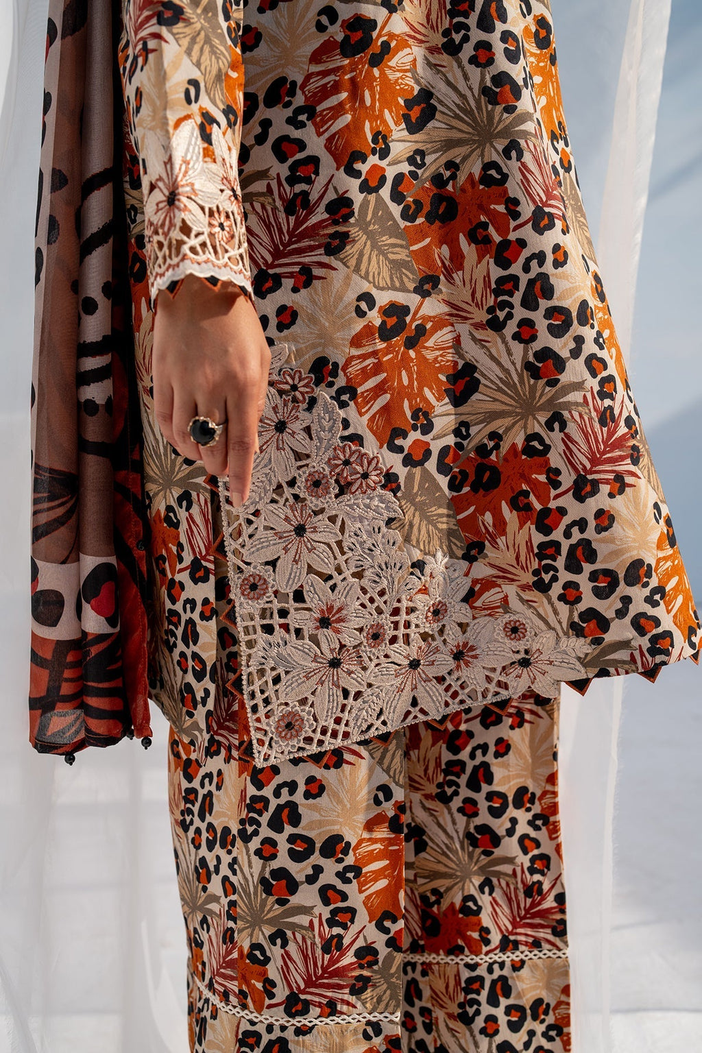 Classic Karandi Printed Suit – 3-Piece Set - 1702