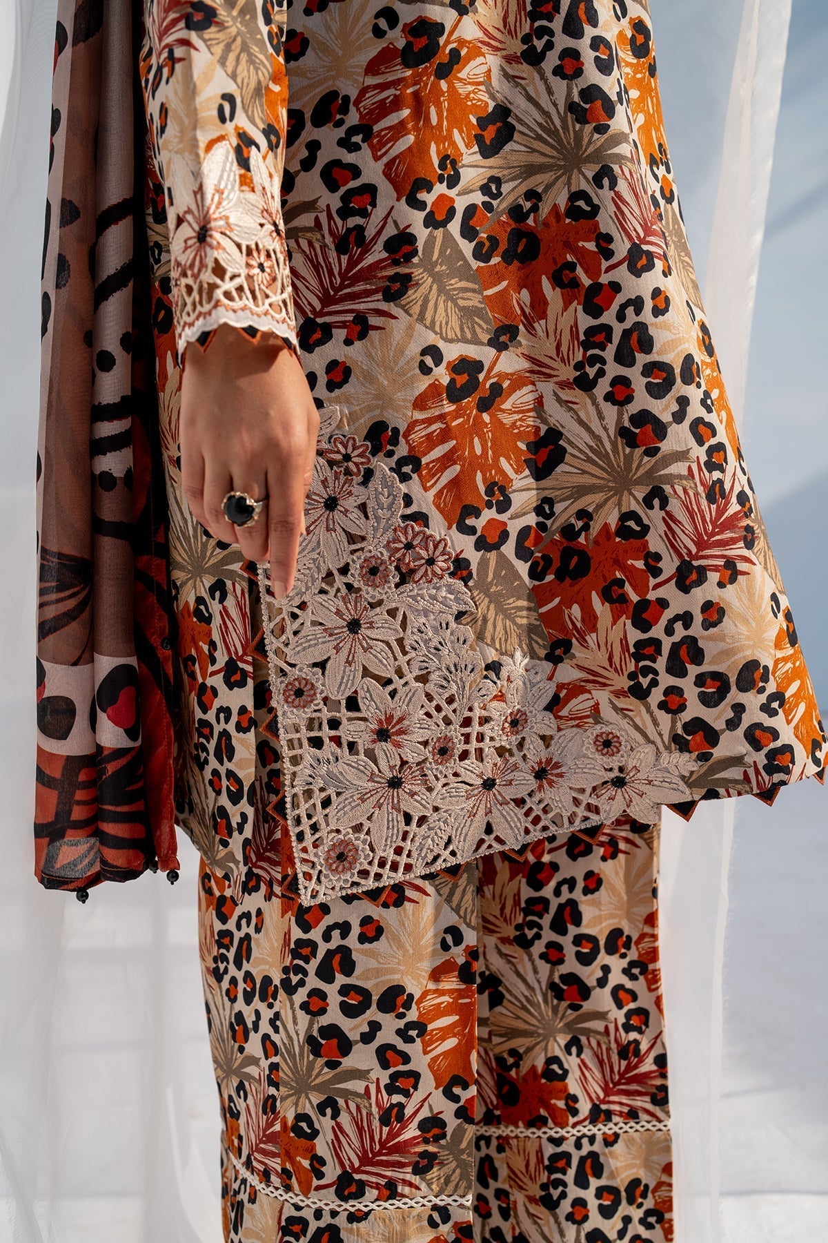 Classic Karandi Printed Suit – 3-Piece Set - 1702