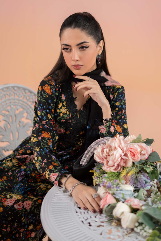 Karandi-3PC Embroidered Shirt with Karandi Printed Dupatta 1