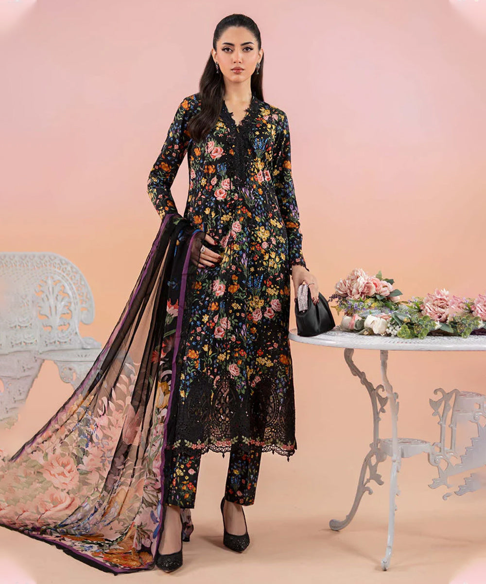 Karandi-3PC Embroidered Shirt with Karandi Printed Dupatta 1