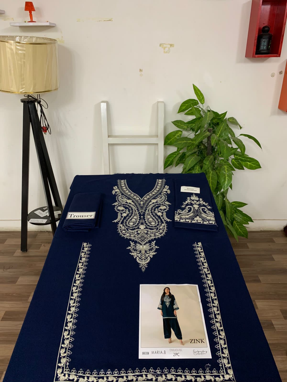 Meeram’s Dhenak Winter Dhenak Embroidery 2-Pc