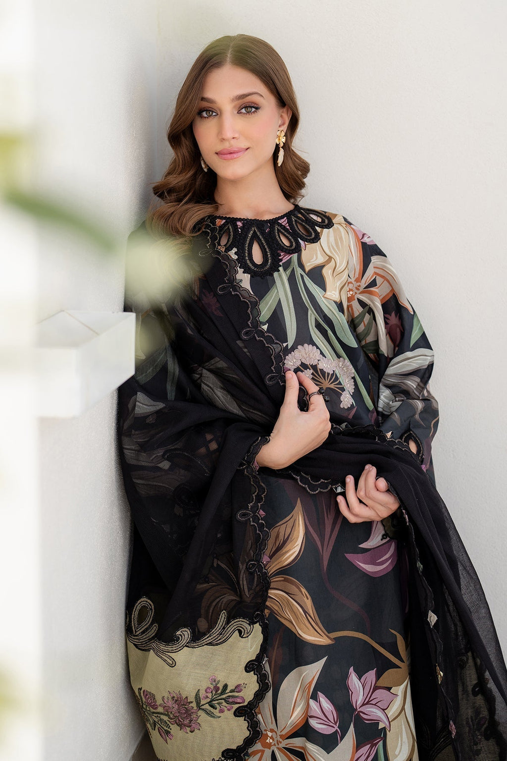 Karandi-3PC Digital Printed Shirt with Karandi Digital Printed Dupatta -4