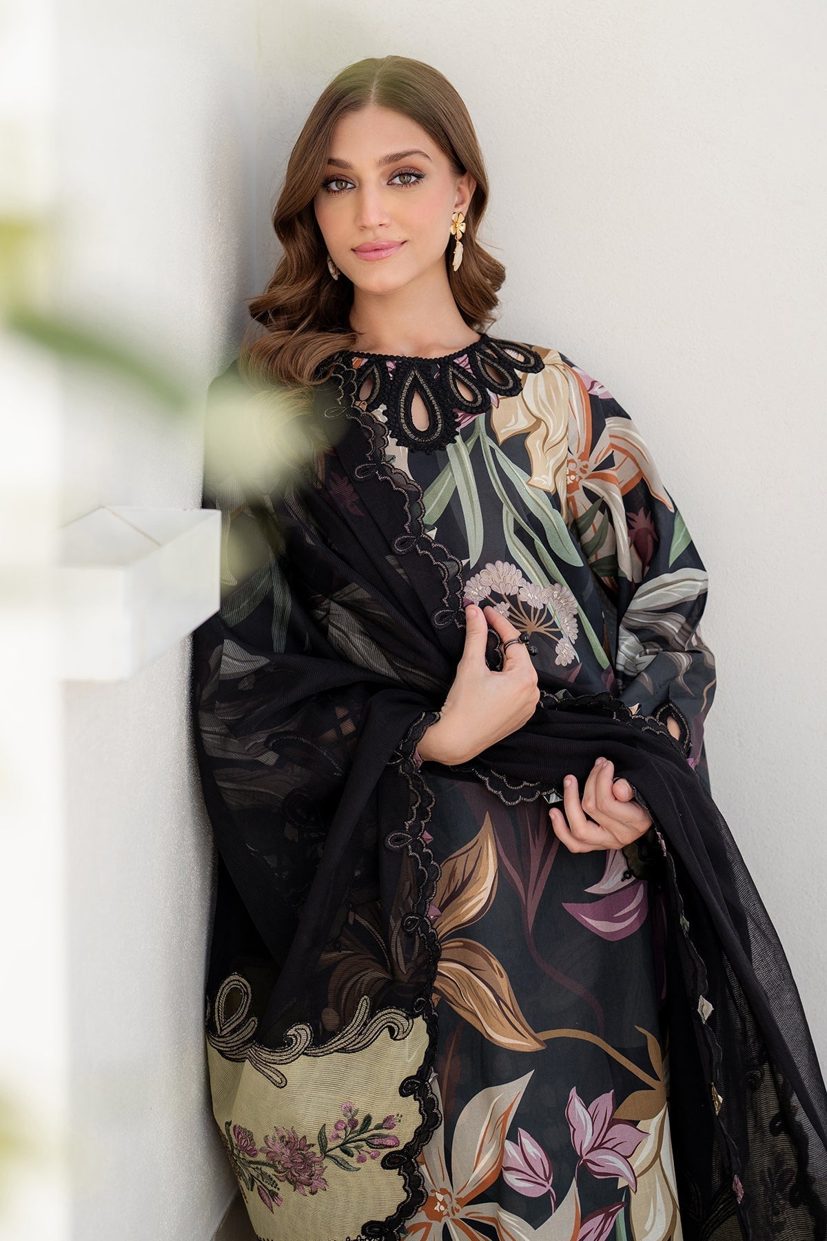 Karandi-3PC Digital Printed Shirt with Karandi Digital Printed Dupatta -4